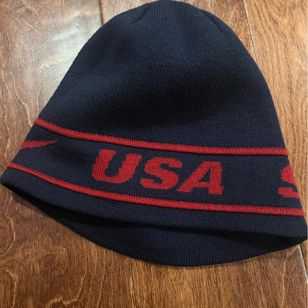 Nike Unisex USA Soccer Navy and Red Knit Hat - Picture 2 of 5